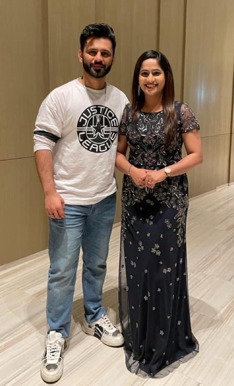 Kkomal Krusshna with celebrity at event