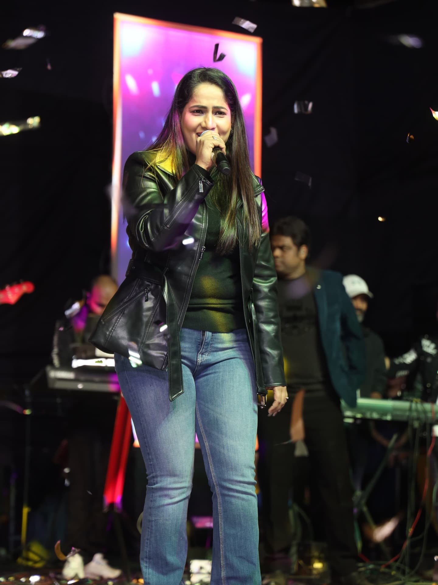 Kkomal Krusshna live performance on stage