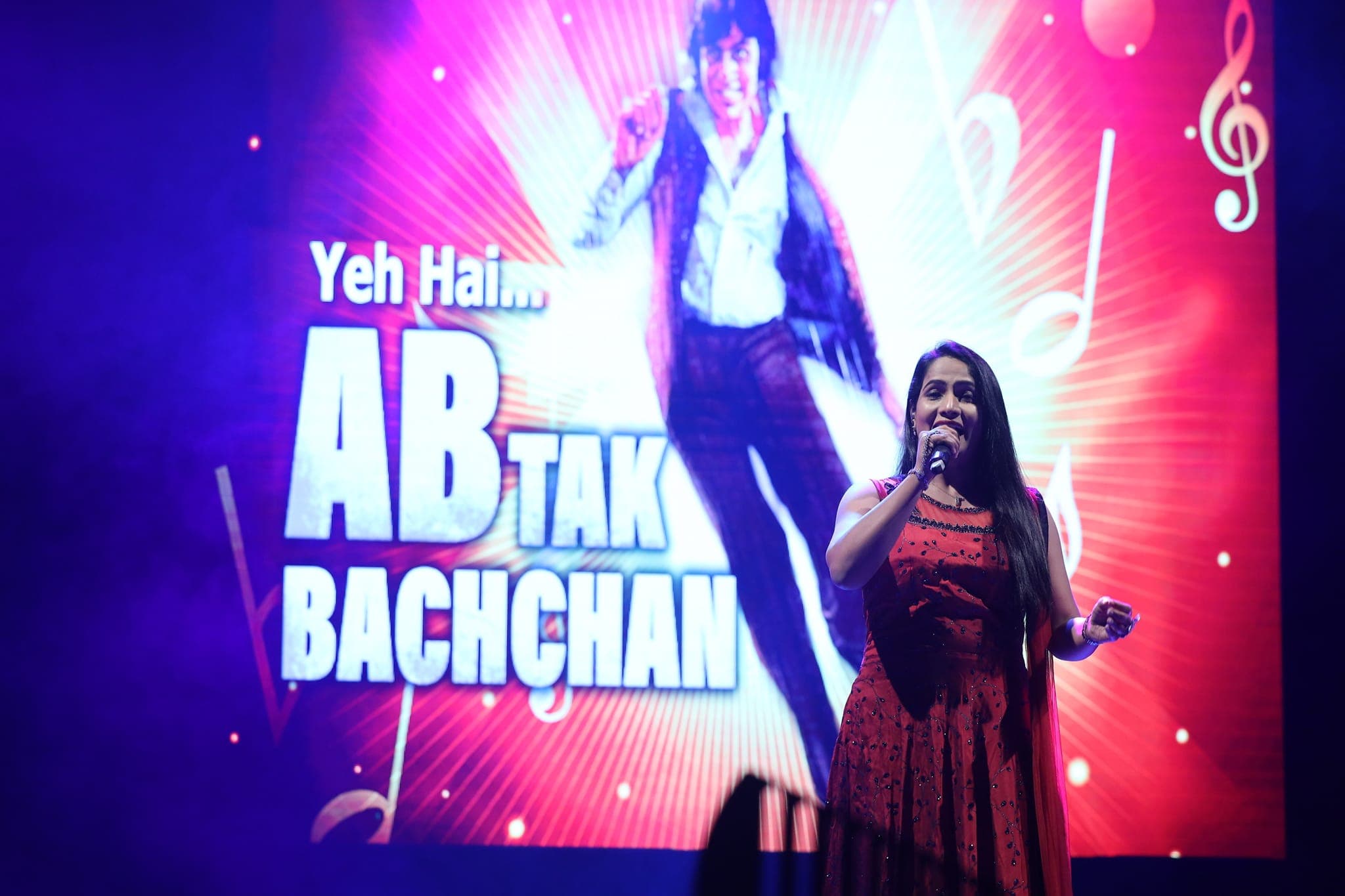 Kkomal Krusshna live singer for corporate shows