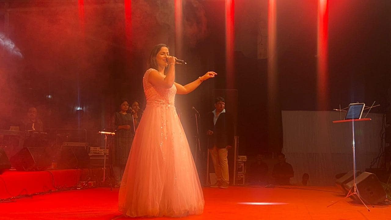 Kkomal Krusshna performing at music festival